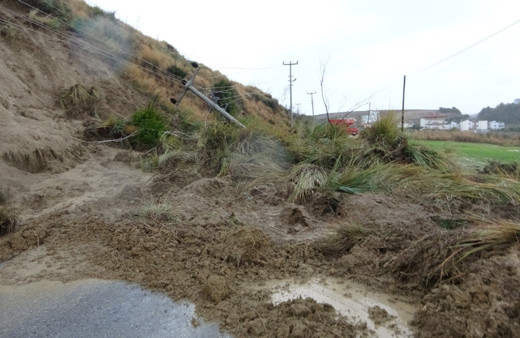 Antalya'da şiddetli yağış heyelana neden oldu