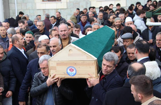 Lise öğrencisi intihar etti çantasından bu not çıktı! Arkadaşlarından helallik istemiş