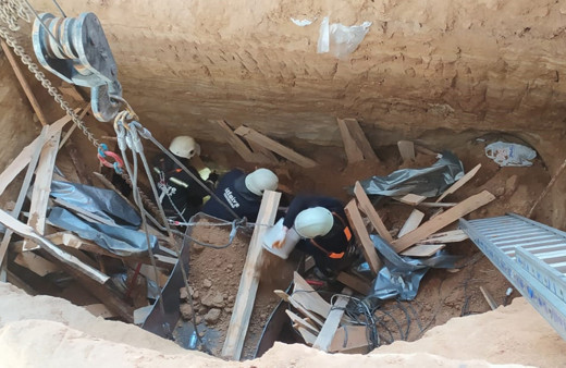 Tekirdağ'da göçük altında kalan 2 işçiden 1'i hayatını kaybetti