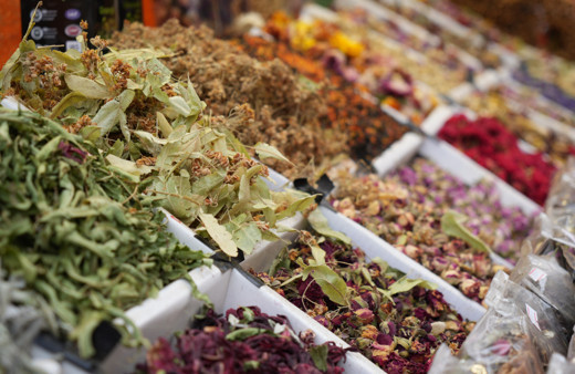 Havalar soğudu, vatandaşlar aktarların yolunu tuttu