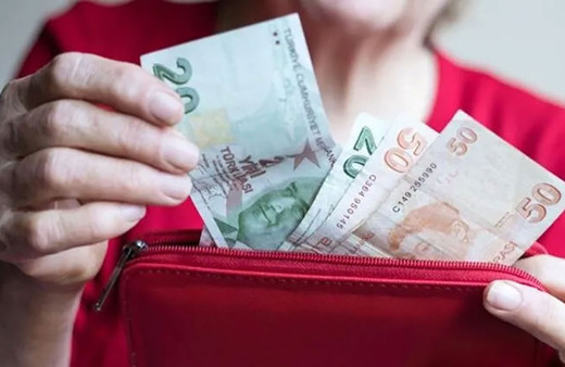 SSK ve Bağ-Kur emeklisinin hayalleri yıkıldı! İşte kuruşu kuruşuna ek zamlı emekli maaşları...