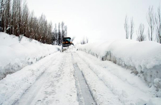 Sivas'ta 13 köy yolu ulaşıma kapandı!