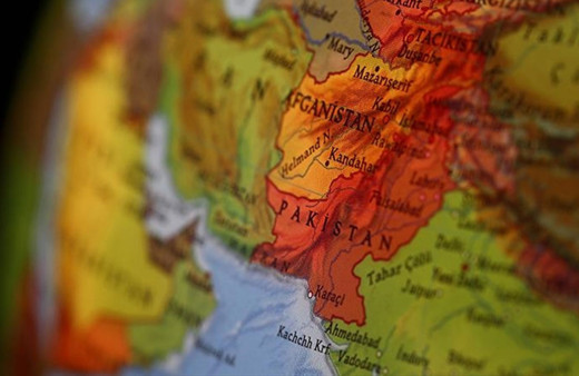 Pakistan ve İran dışişleri bakanları telefonda görüştü