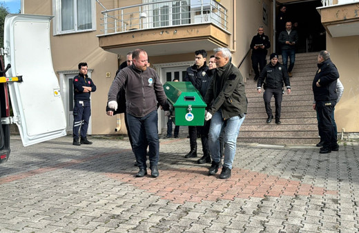 Sakarya'da polis ailesini katletti! Karısını ve kızını öldürdü, annesini yaraladıktan sonra intihar etti