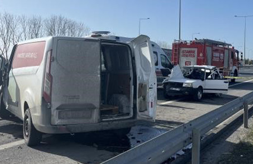 TEM'de feci kaza: 3 kişi hayatını kaybetti