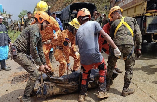 Şiddetli yağışlar felaket getirdi! Toprak kaymasında 7 kişi öldü