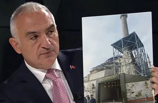Ayasofya'da kapı tartışması: Orijinal kapı ne zaman kullanılacak?