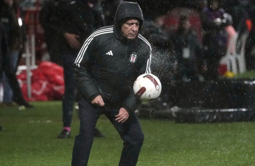 Fernando Santos, Beşiktaş'taki ilk yenilgisini farklı aldı