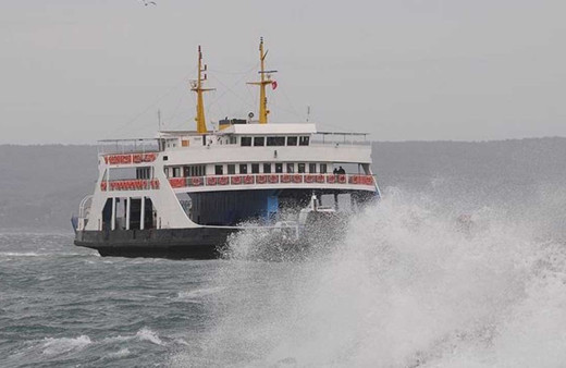 Gökçeada ve Bozcaada feribot hatlarında yarın sefer yapılamayacak