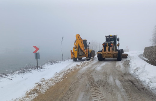 Nilüfer’de karla mücadele ekipleri seferber oldu