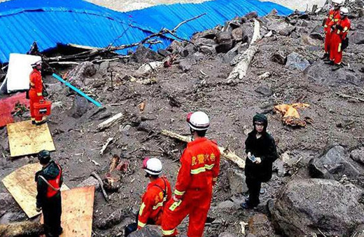 Çin'de meydana gelen heyelanda 47 kişi mahsur kaldı!