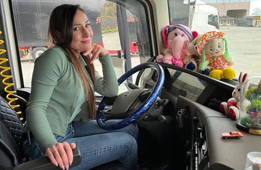 En büyük iki tutkusunu mesleğe çevirdi para kazanıyor ülke ülke geziyor 'Kafkasların Kraliçesi' diyorlar