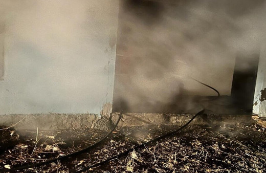 Müstakil evde çıkan yangın belediye ekibi tarafından söndürüldü