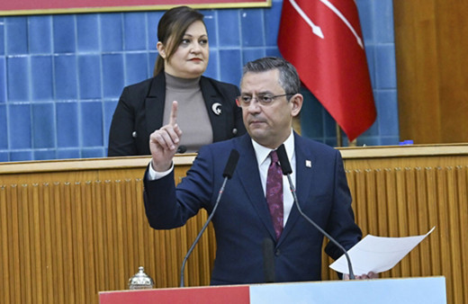 Özgür Özel 7 bin liralık zammı alana kadar emeklileri direnişe davet etti