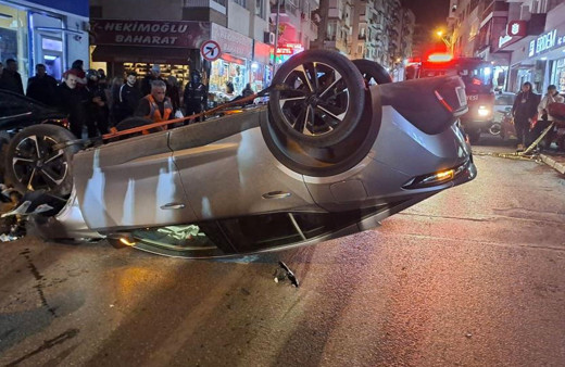 Otomobille kaza yaptı araçtan çıkarılan sürücüyle ilgili gerçek ortaya çıktı