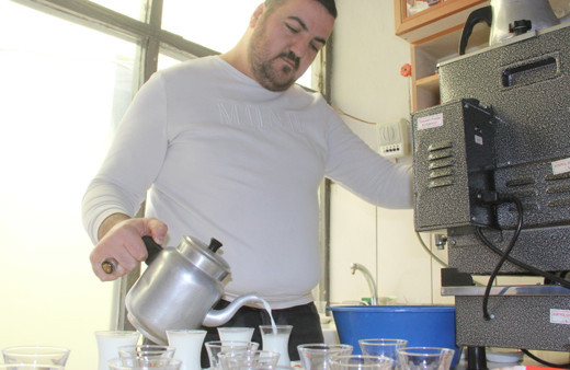 Kahvehane müşteri talepleri artınca süthaneye dönüştü