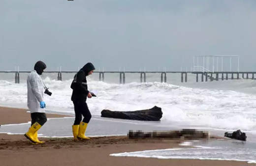 Sahile vuran 3 ceset daha! Bu kez haber Antalya'dan değil...