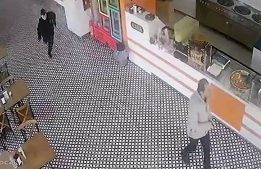 Malatya'da 5.2 büyüklüğündeki deprem güvenlik kamerasında