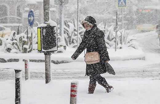 İstanbul'a kar geliyor! AKOM tarih verip uyardı