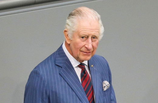 İngiltere Kralı, prostat tedavisi görecek!