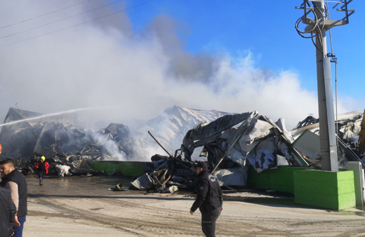 Paketleme tesisinde çıkan yangın kontrol altına alındı