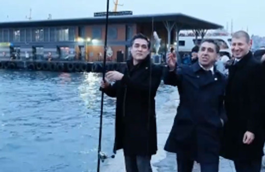 İYİ Parti İstanbul adayı Buğra Kavuncu balık tuttu mesajını verdi