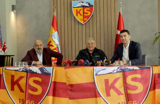 Burak Yılmaz için imza töreni düzenlendi!