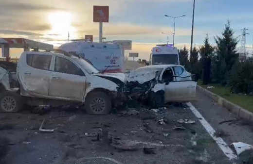 Diyarbakır’da zincirleme kaza: 5 kişi yaralandı!