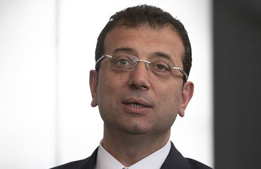 İBB Başkanı Ekrem İmamoğlu saldırının yaşandığı kiliseye geldi