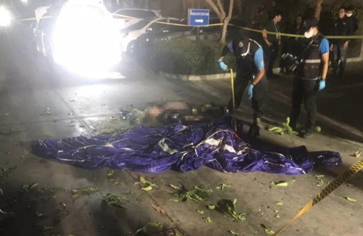 30 katlı binadan atladı, paraşütü açılmayınca yere çakıldı!