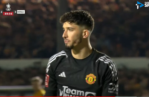 Kaleci Altay Bayındır, Manchester United'da ilk kez forma giydi