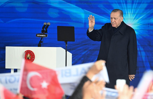 Cumhurbaşkanı Erdoğan: Birilerinin dizleri titremeye, paçaları tutuşmaya başladı
