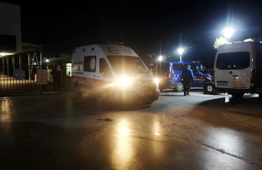 Batan balıkçı teknesindeki kayıp 2 kişiyi arama çalışmaları sürüyor