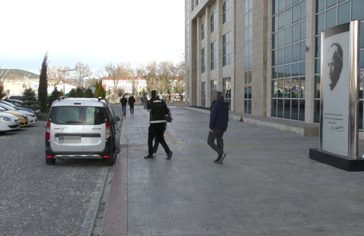 Uşak’taki uyuşturucu operasyonunda 1 kişi tutuklandı