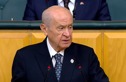 Devlet Bahçeli 'Başbakanlığı elimin tersiyle ittim' dedi Davutoğlu'na sert çıktı