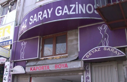 Sarıyer'de gönül ilişkisi yaşadığı kadını iki gencin masasında görünce çılgına döndü gazinoda dehşet saçtı