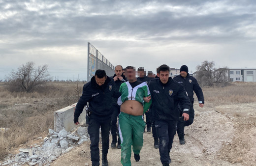 Film sahnelerini aratmayan kovalamacada 3 şüpheli yakalandı