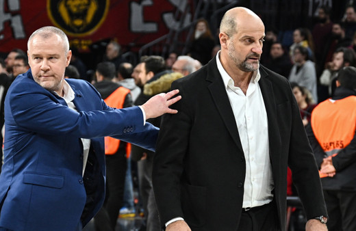 Galatasaray taraftarıyla tartışan başantrenör Zvezdan Mitrovic'in sözleşmesi feshedildi