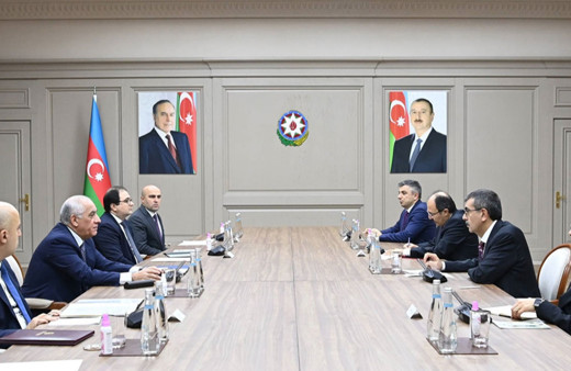 Azerbaycan Başbakanı, Milli Eğitim Bakanı Yusuf Tekin ile görüştü