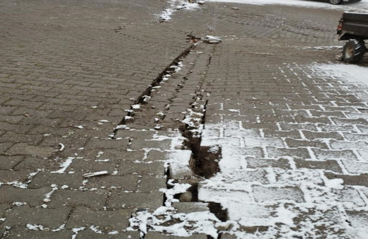 Depremin merkez üssünde 3 yıl sonra korkutan gelişme yaşandı