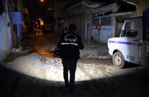 Adana’da akrabalar arasında silahlı kavga: 6 yaralı