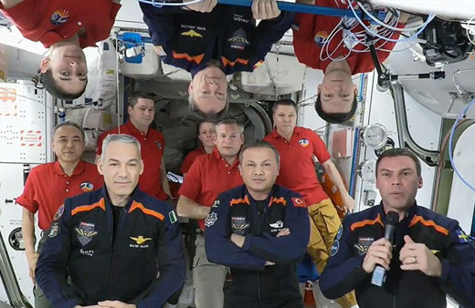 Alper Gezeravcı’nın dönüşü 1 gün daha ertelendi