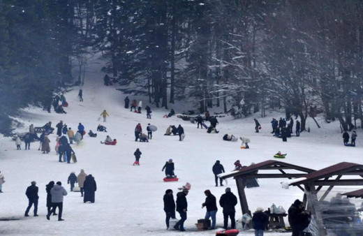 Abant Gölü kimine eziyet kimine eğlence oldu