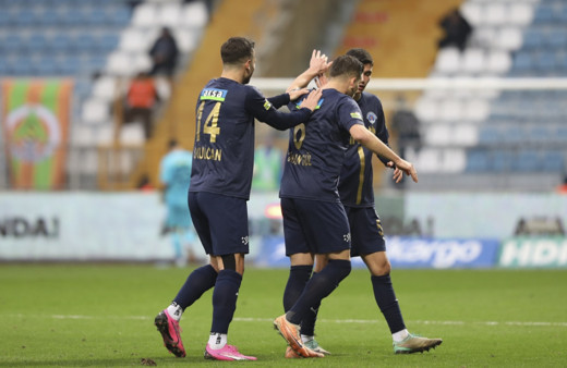 Kasımpaşa, Alanyaspor'u 2 golle yıktı