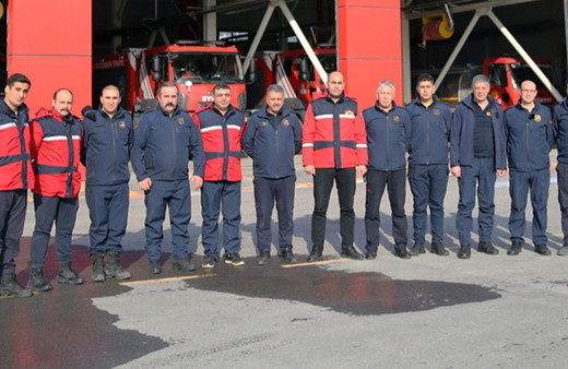 Depremde 500'den fazla kişiyi enkazdan çıkardılar! Yaşadıklarını unutamıyorlar!