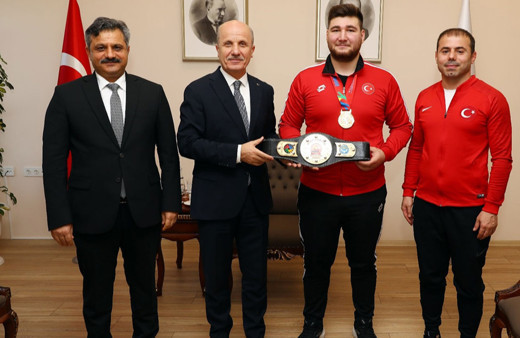 YÖK, vakıf üniversitelerindeki burslu milli sporcu kontenjanını artıracak