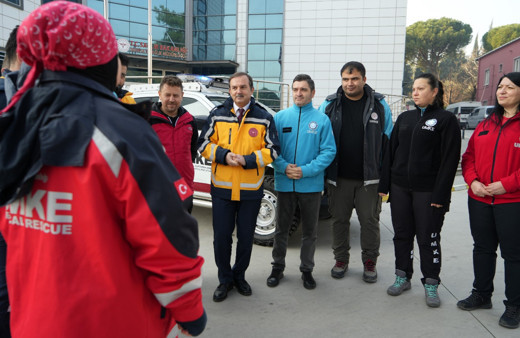 Deprem anını sağlık çalışanları gözyaşlarıyla anlattı
