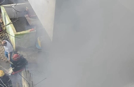 Aparmanın birinci katında çıkan yangın korkuttu