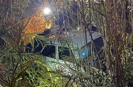 Bulmaca gibi kaza! İçerideki şoför de dışarıdaki adam nereden geldi?