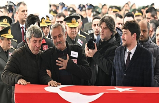 Şehit pilotlar Cemil Gülen ve Levent Öztürk son yolculuklarına uğurlandı